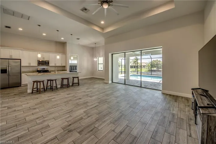203 Sw 14th Ave, Cape Coral, Florida 33991