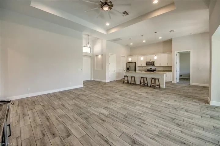 203 Sw 14th Ave, Cape Coral, Florida 33991