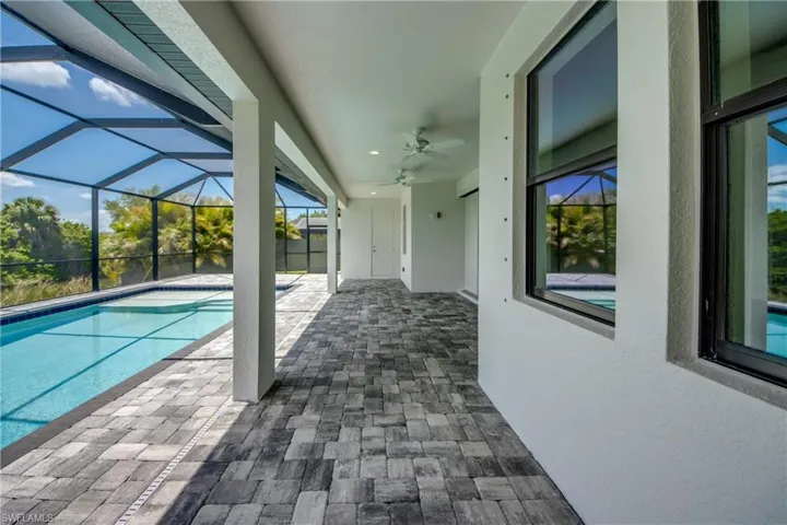 203 Sw 14th Ave, Cape Coral, Florida 33991