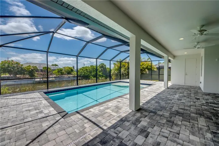 203 Sw 14th Ave, Cape Coral, Florida 33991