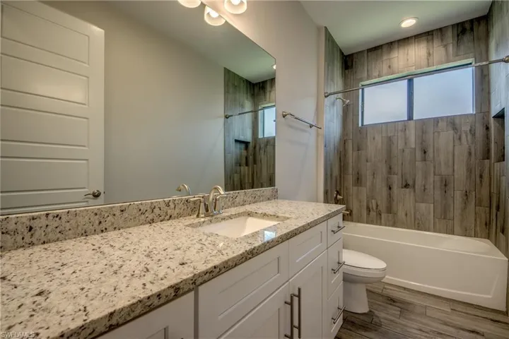 203 Sw 14th Ave, Cape Coral, Florida 33991
