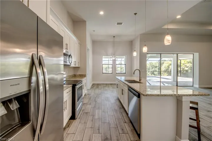 203 Sw 14th Ave, Cape Coral, Florida 33991