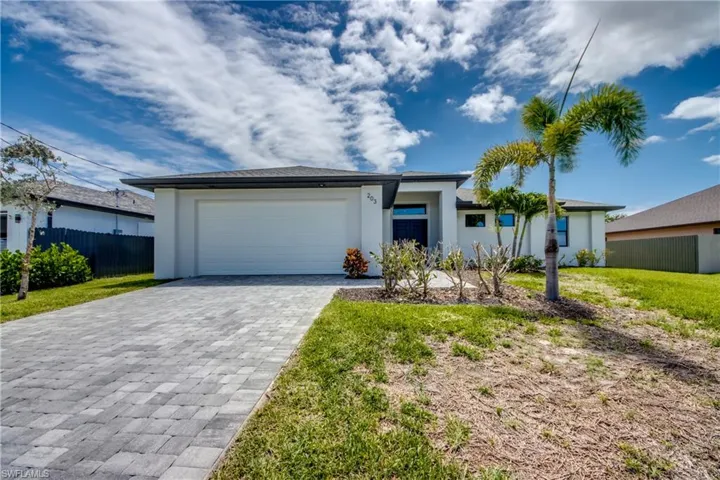 203 Sw 14th Ave, Cape Coral, Florida 33991