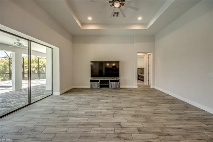 203 Sw 14th Ave, Cape Coral, Florida 33991