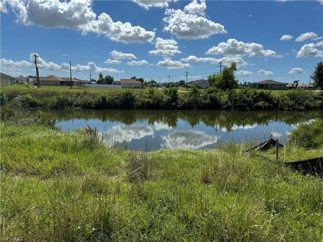 210 NE 15th TER, CAPE CORAL FL 33909