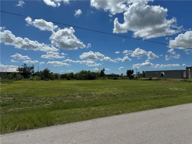 210 NE 15th TER, CAPE CORAL FL 33909