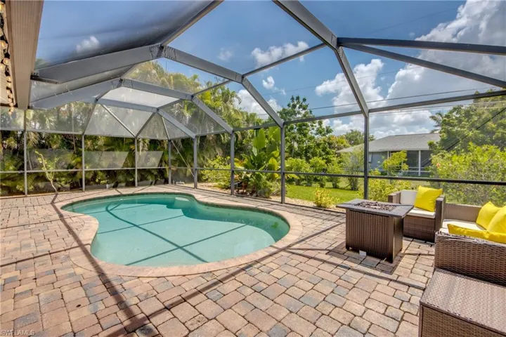 2919 Sw 2nd Pl, Cape Coral, Florida 33914