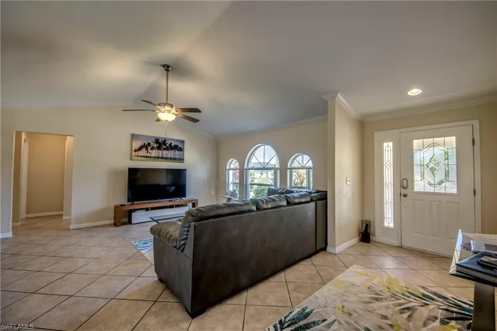 2919 Sw 2nd Pl, Cape Coral, Florida 33914
