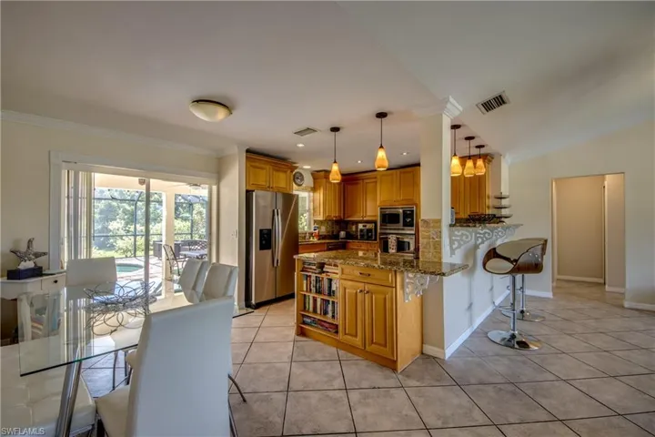 2919 Sw 2nd Pl, Cape Coral, Florida 33914