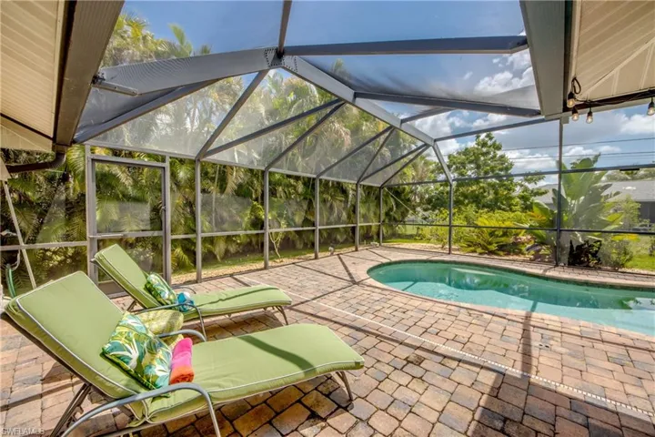 2919 Sw 2nd Pl, Cape Coral, Florida 33914
