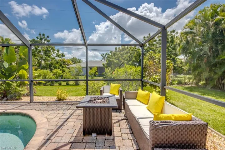 2919 Sw 2nd Pl, Cape Coral, Florida 33914
