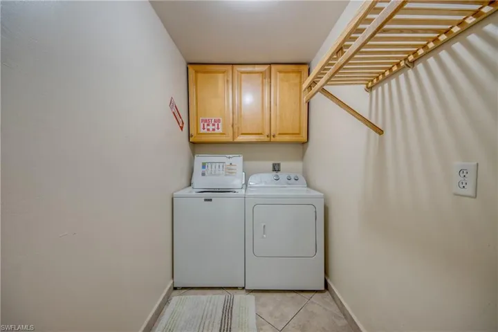 2919 Sw 2nd Pl, Cape Coral, Florida 33914