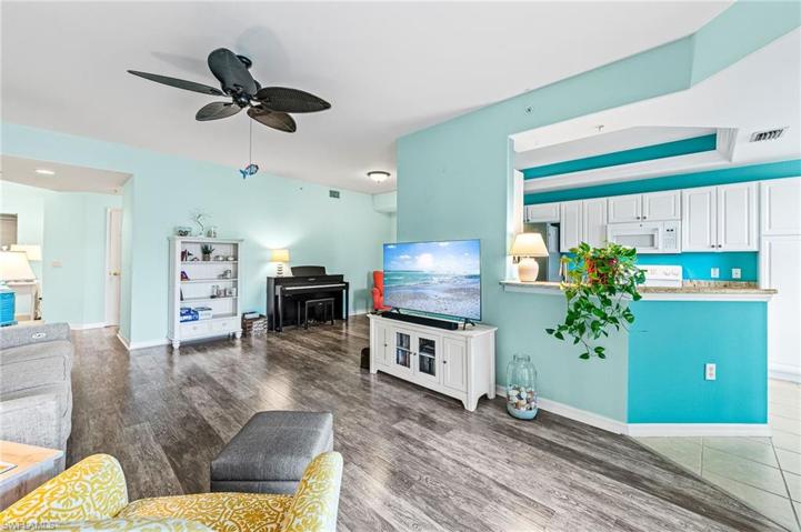 Living/Dining Area Views to Kitchen