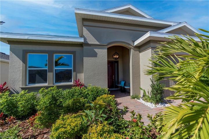 Beautifully Landscaped Entry