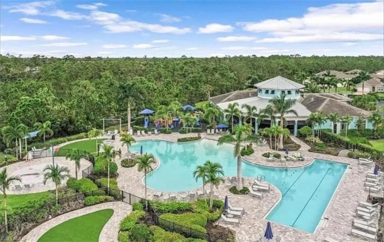 3350 Acapulco CIR, CAPE CORAL FL 33909