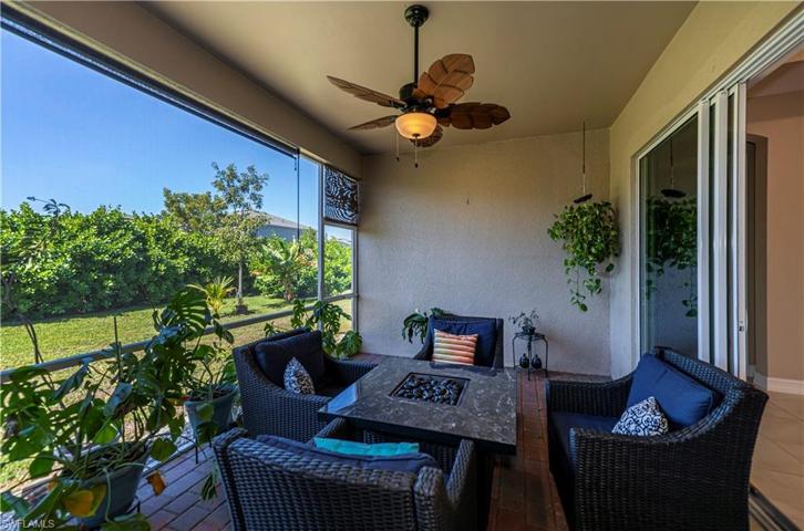 Large Screened Lanai Perfect for Entertaining
