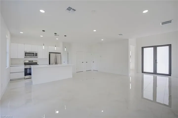 5905 Sunshine Blvd N, Lehigh Acres, Florida 33971