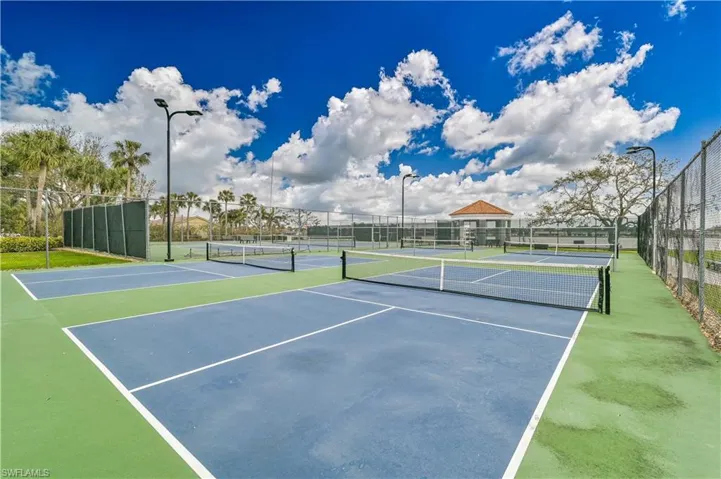 7718  Jewel  LN, Naples, FL 34109