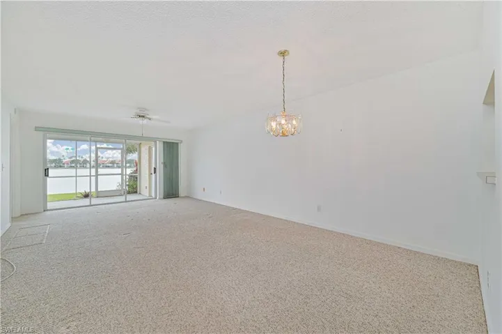 7718  Jewel  LN, Naples, FL 34109