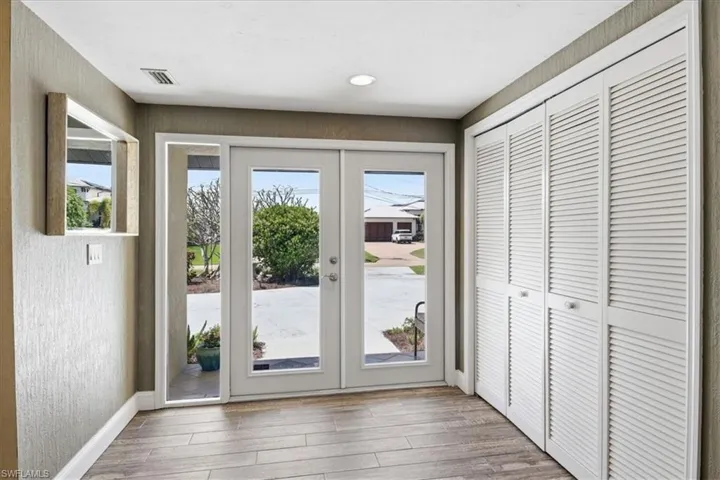 1812 Coral Cir, North Fort Myers, Florida 33903