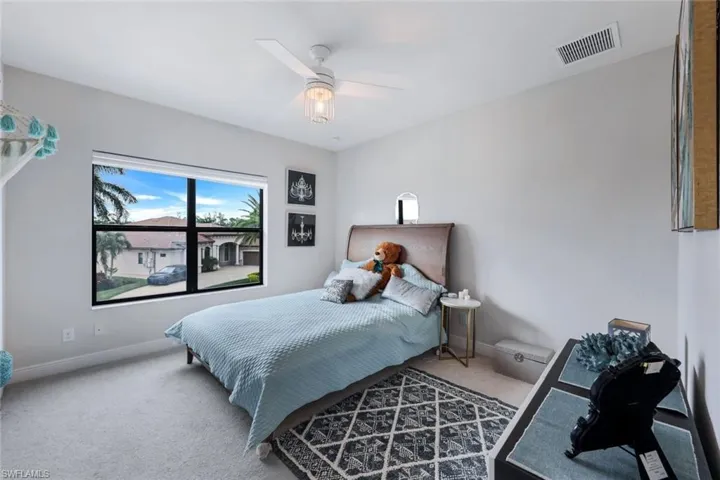 Upstairs Bedroom 1