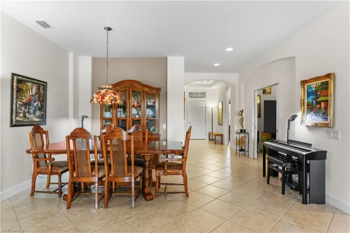 2636  Casibari  CT, Cape Coral, FL 33991