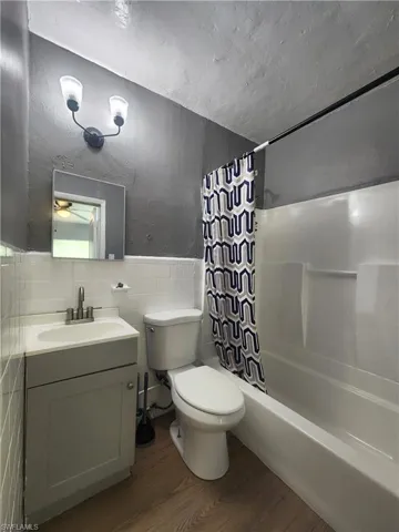 2996 Francis Ave 4, Naples, Florida 34112