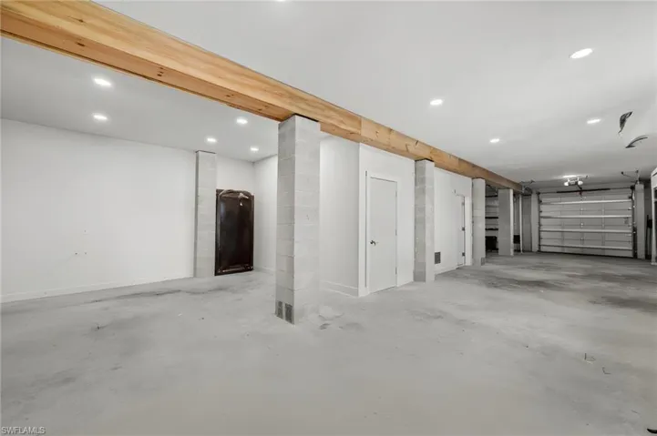 Spacious Garage