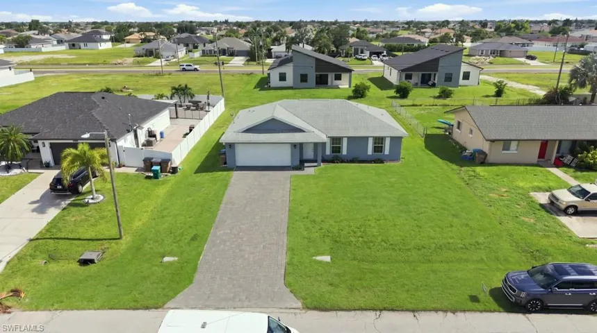 132 Ne 16th Ter, Cape Coral, Florida 33909