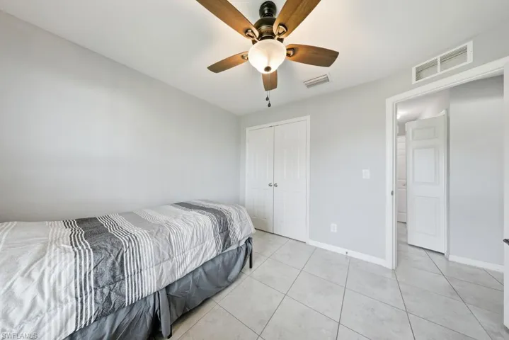 132 Ne 16th Ter, Cape Coral, Florida 33909