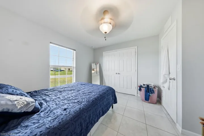 132 Ne 16th Ter, Cape Coral, Florida 33909