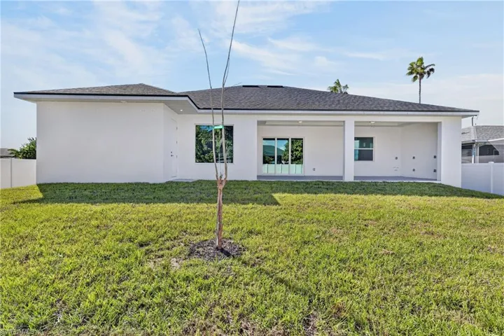 407 Sw 29th Pl, Cape Coral, Florida 33991