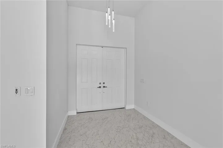 407 Sw 29th Pl, Cape Coral, Florida 33991
