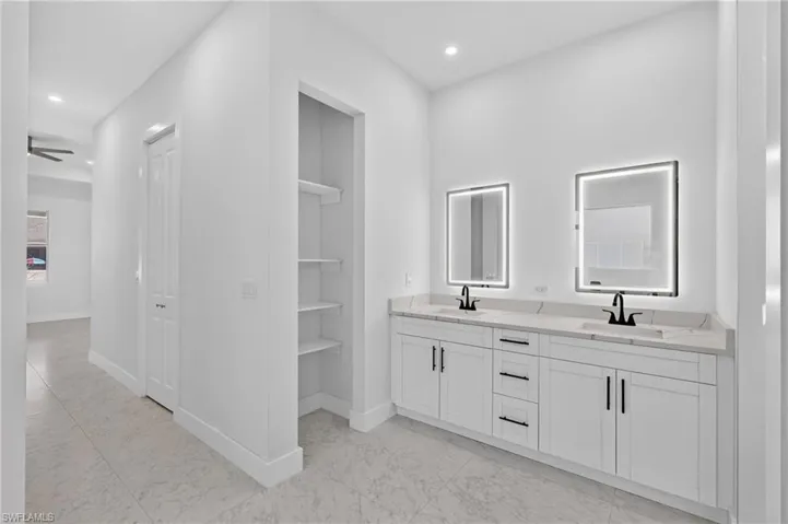 407 Sw 29th Pl, Cape Coral, Florida 33991