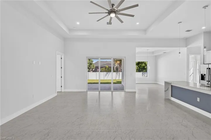 407 Sw 29th Pl, Cape Coral, Florida 33991
