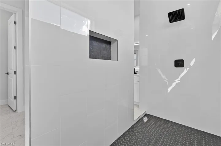 407 Sw 29th Pl, Cape Coral, Florida 33991