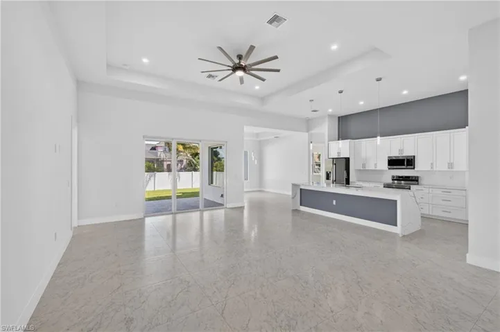 407 Sw 29th Pl, Cape Coral, Florida 33991