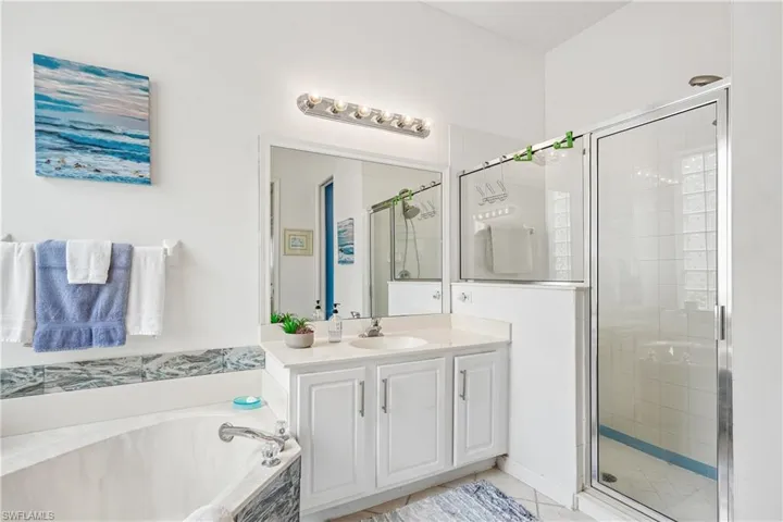 309  Harvard  LN, Naples, FL 34104