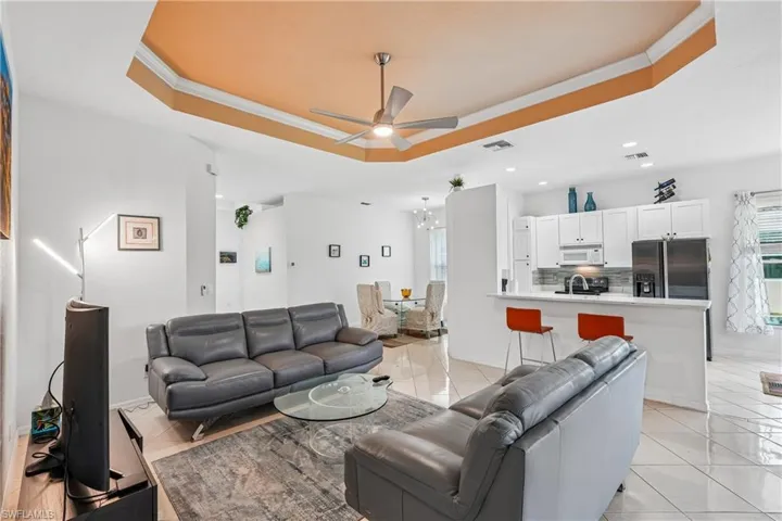 309  Harvard  LN, Naples, FL 34104