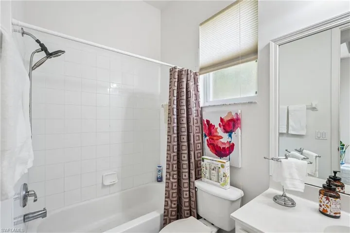 309  Harvard  LN, Naples, FL 34104