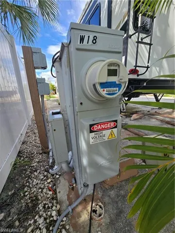 5650 Red Bird Ln, Fort Myers, Florida 33908