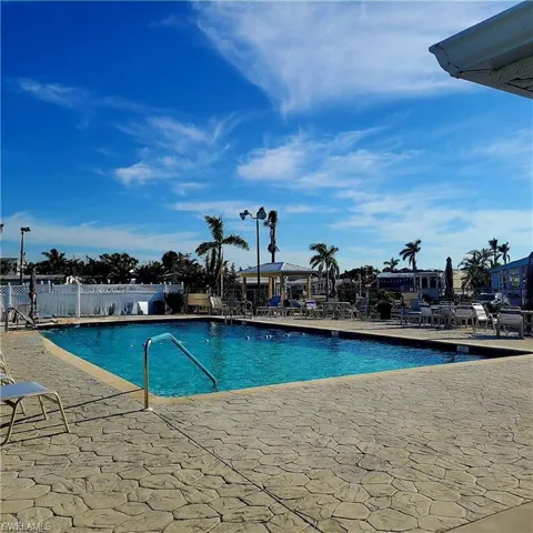 5650 Red Bird Ln, Fort Myers, Florida 33908