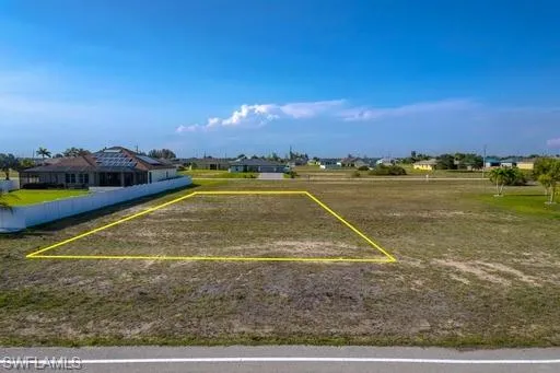 4335  Jacaranda W , Cape Coral, FL 33993