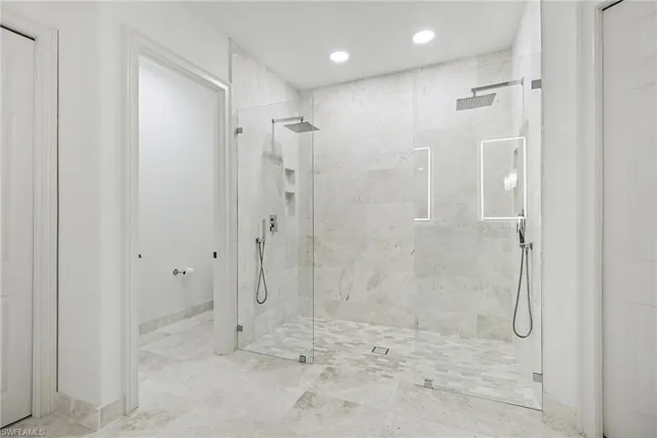 Primary suite