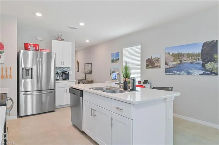 8817 Swell Brooks Ct, North Fort Myers, Florida 33917