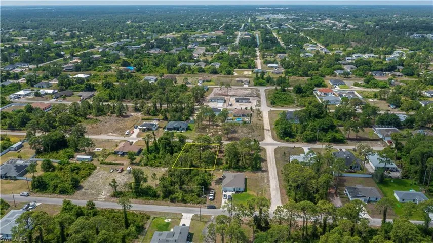 849  Campbell E ST, Lehigh Acres, FL 33974