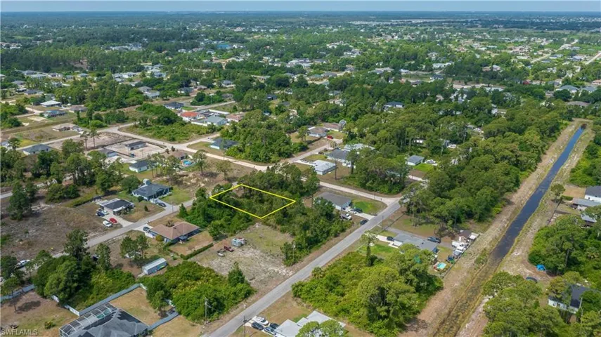 849  Campbell E ST, Lehigh Acres, FL 33974