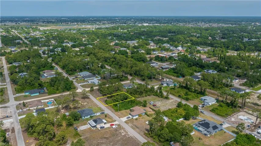 849  Campbell E ST, Lehigh Acres, FL 33974