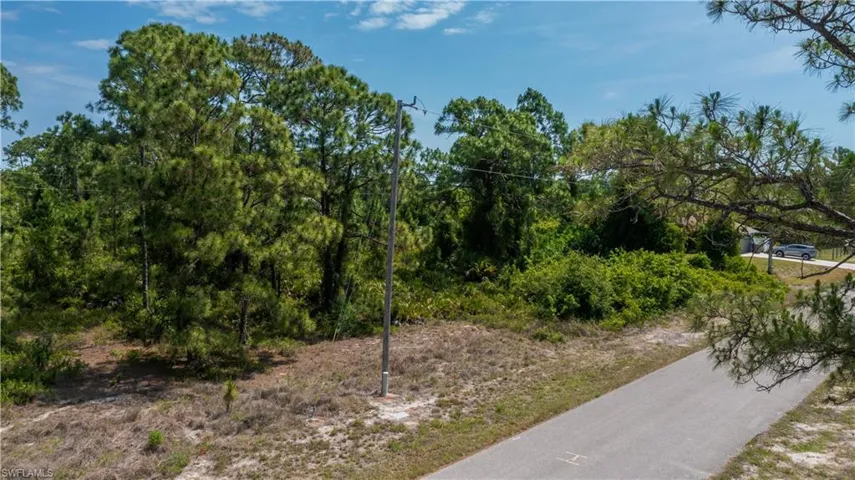 849  Campbell E ST, Lehigh Acres, FL 33974