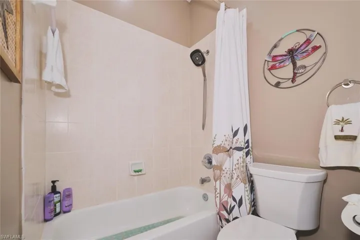 8838 Middlebrook Dr, Fort Myers, Florida 33908